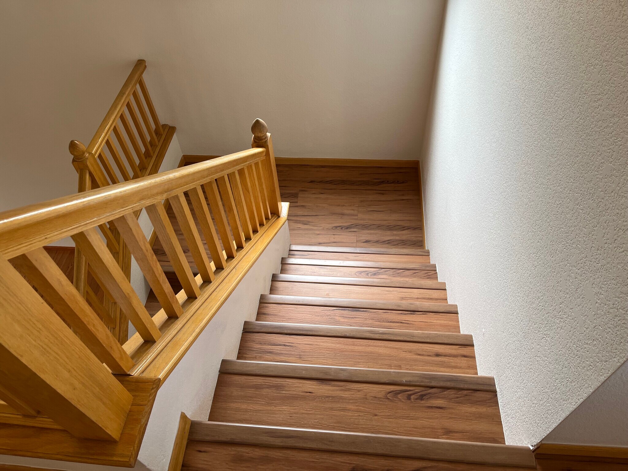 Stairs landing from upstairs - 2232 Sweetwater Creek Dr