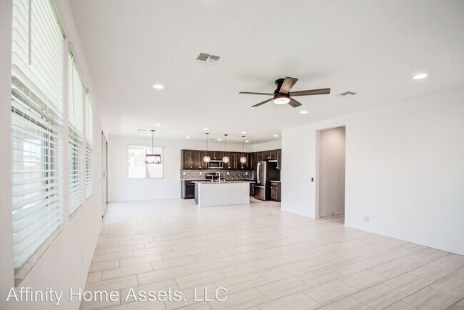 Building Photo - 5 br, 3 bath House - 7539 E OLLA Avenue