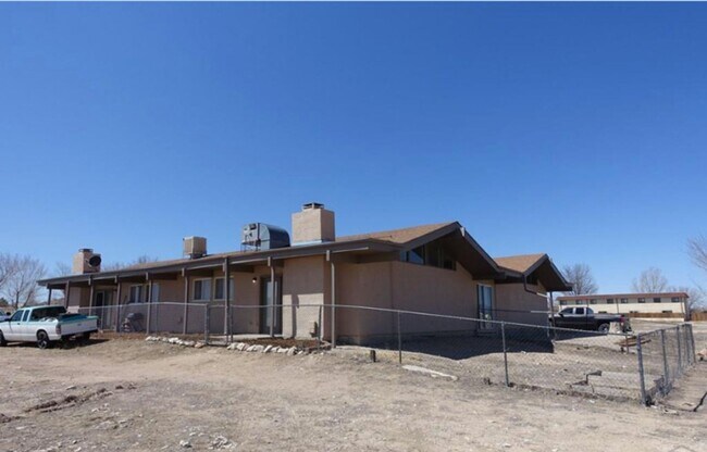 Building Photo - 2BD Condo in Pueblo West!