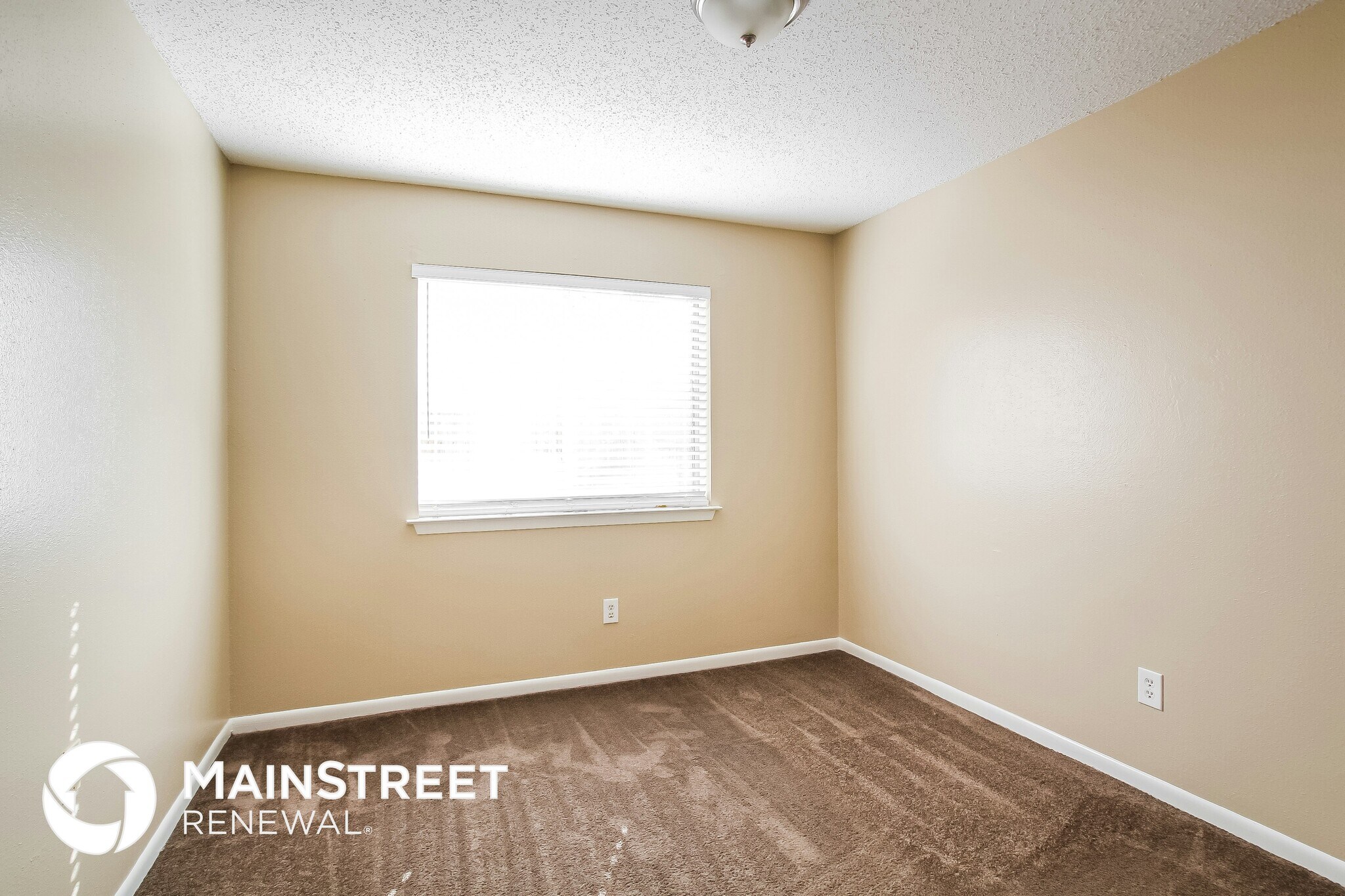 Building Photo - 18926 Sandia Pines Dr