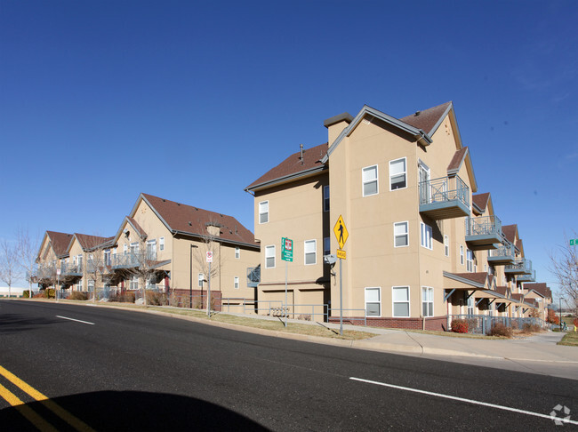 Building Photo - Village at City Center