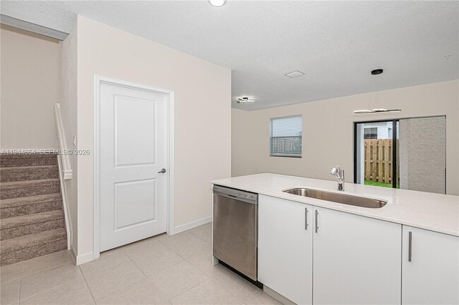 Building Photo - 261 SW 159th Ct