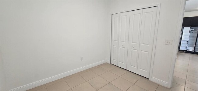 Building Photo - 405 Marion Oaks Ln