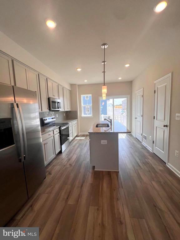 Building Photo - 311 Sandy Btm Cir