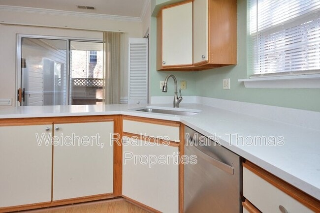 Building Photo - 425 Summerwalk Cir