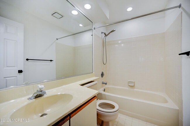 Building Photo - 214 Paddington Ct