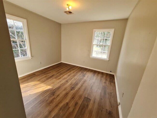 Building Photo - 4 Bed 2 Bath in 36111 zip code