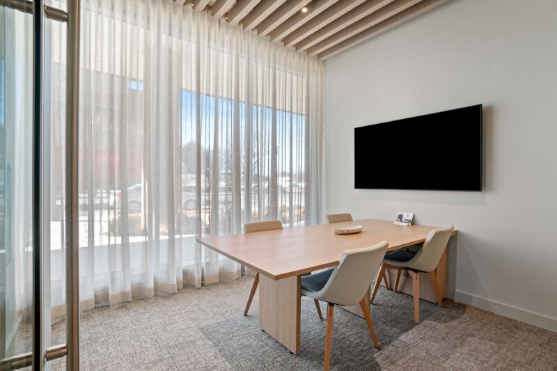 Building Photo - 512 S Damen Ave