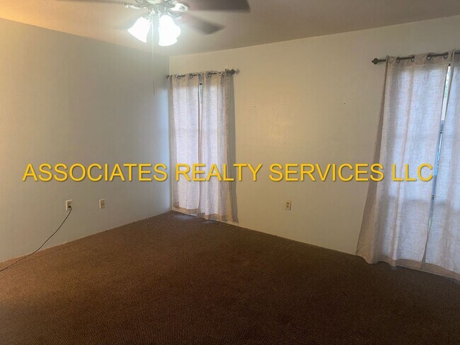 Building Photo - LOOK!!! 2 bedroom in Brandywine with Balco...