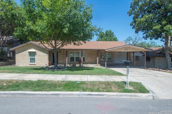 Primary Photo - 7103 Forest Mont St