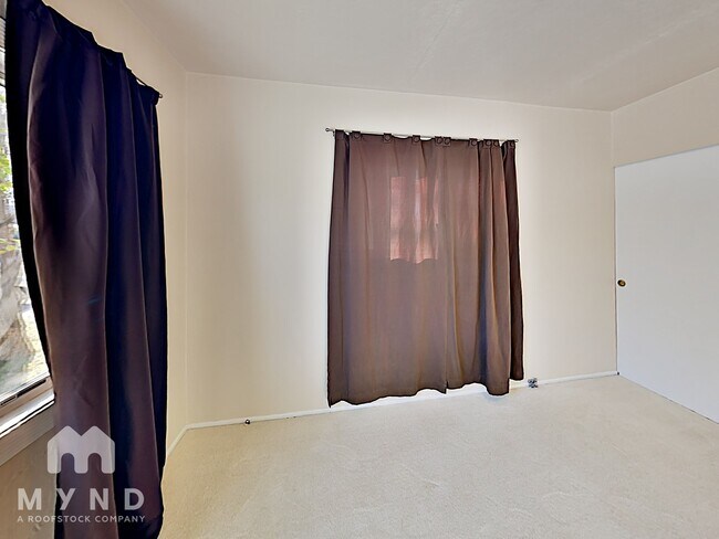 Building Photo - 2700 18th St