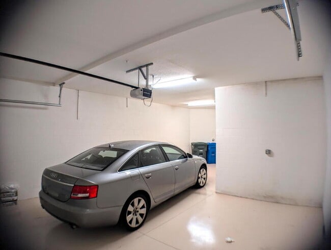 Building Photo - 923 Tidewater Shores Loop