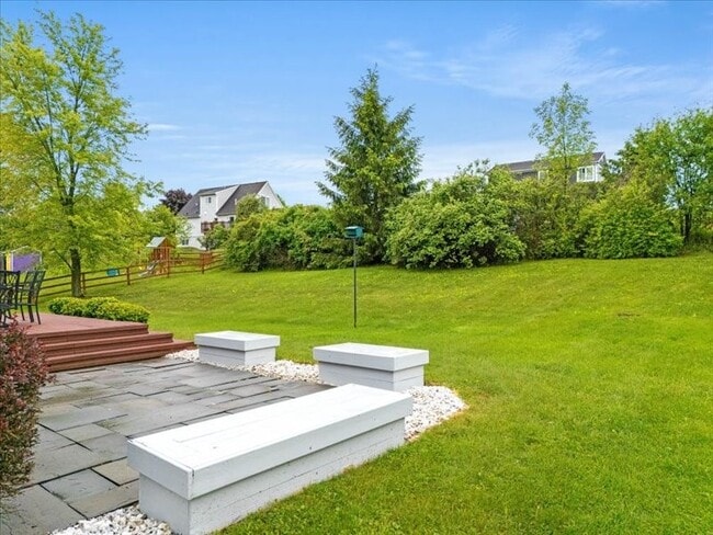 Building Photo - 151 Whitetail Dr