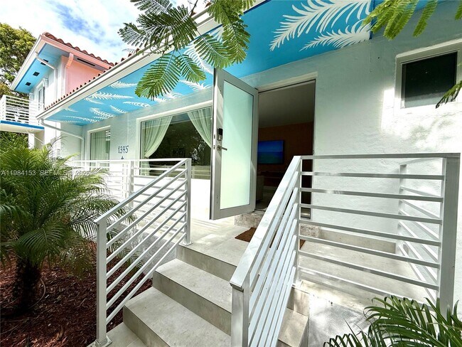 Building Photo - 1345 SW 14th Ave