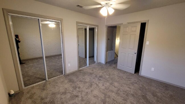 Building Photo - 1940 6th St