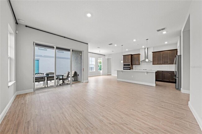 Building Photo - 10657 Marconi Ave