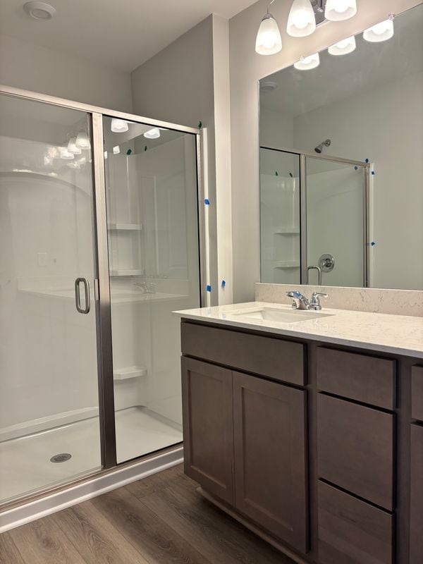 Building Photo - 487 Crown Dr