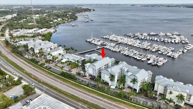 Building Photo - 875 NW Flagler Ave