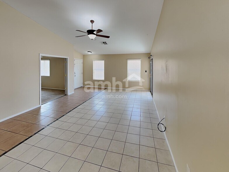 Building Photo - 11488 W Anasazi Passage St