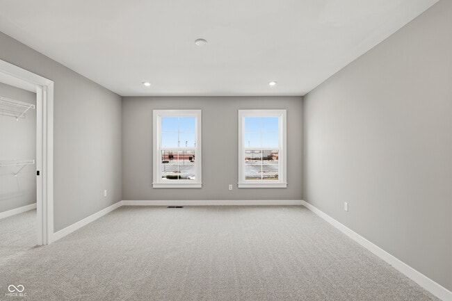 Building Photo - 420 Elite St