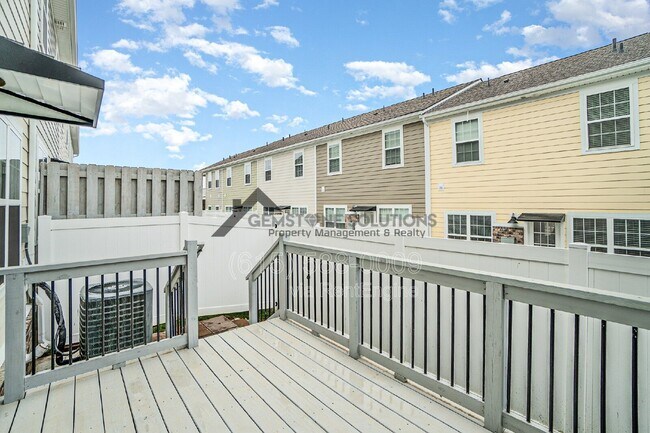 Building Photo - 217 Kinsale Dr