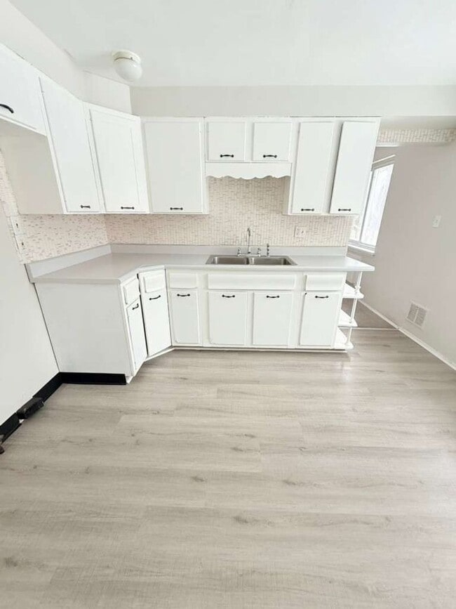 Building Photo - Nice 2BD/1.5BA Single Family Home in Penn Hills