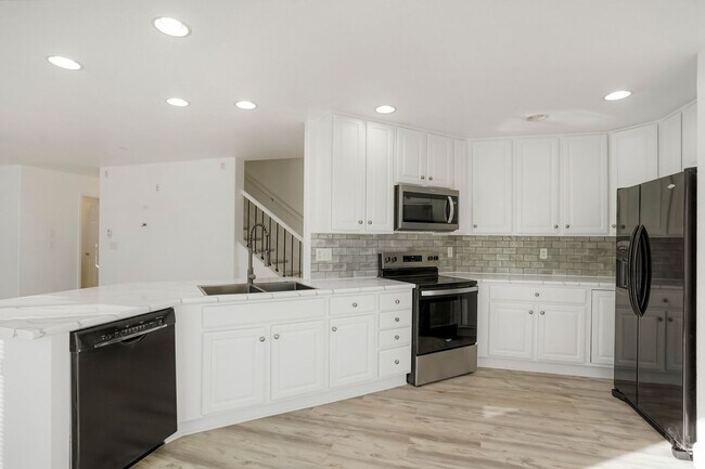 Building Photo - Charming 4BR House in Parker – $2,000 off ...