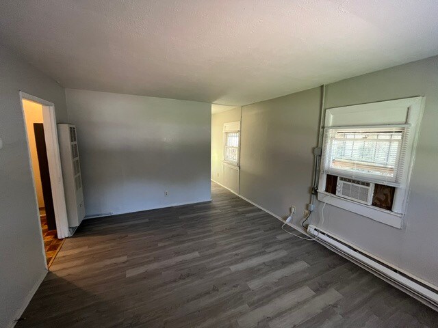 Building Photo - 2919 Sommers Dr