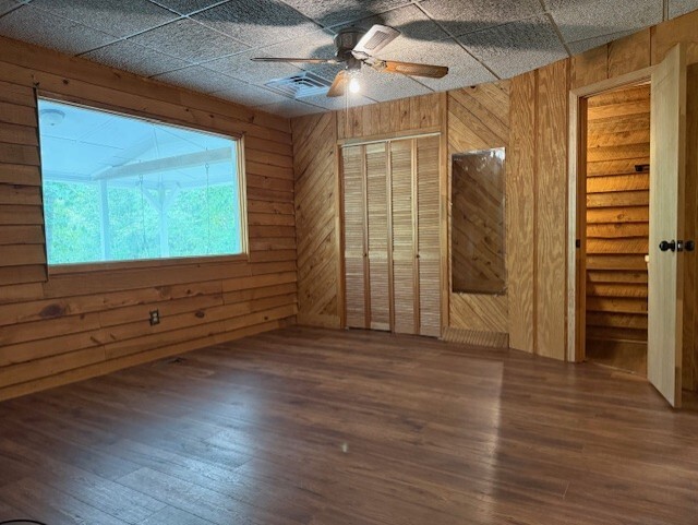 Building Photo - 910 Roundtree Rd