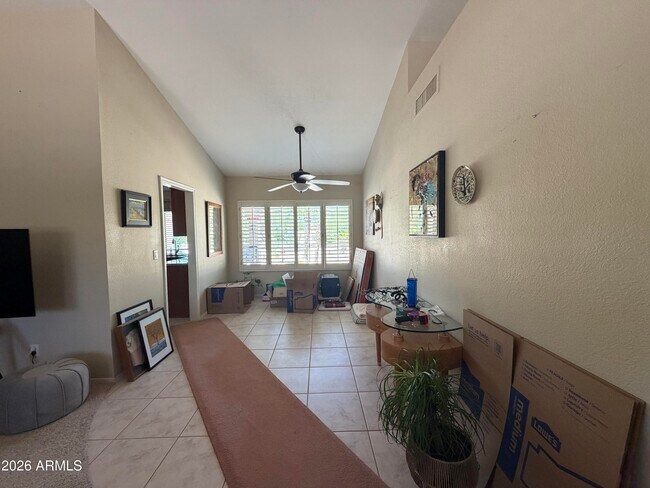 Building Photo - 9418 W Tonto Ln