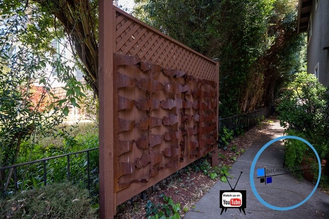 Building Photo - Benicia! Large 2/1 available!