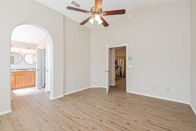Building Photo - 4360 E Mesquite Desert Trail