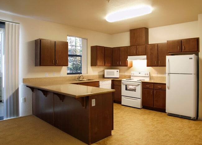 Building Photo - Grove at Sunset Court