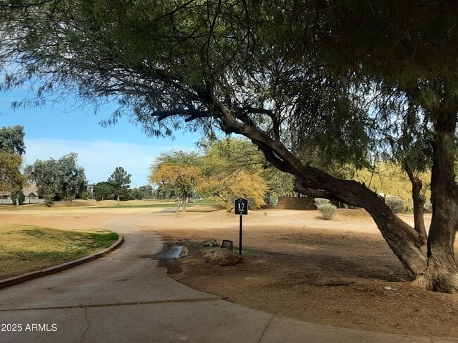 Building Photo - 1401 E Jasper Dr