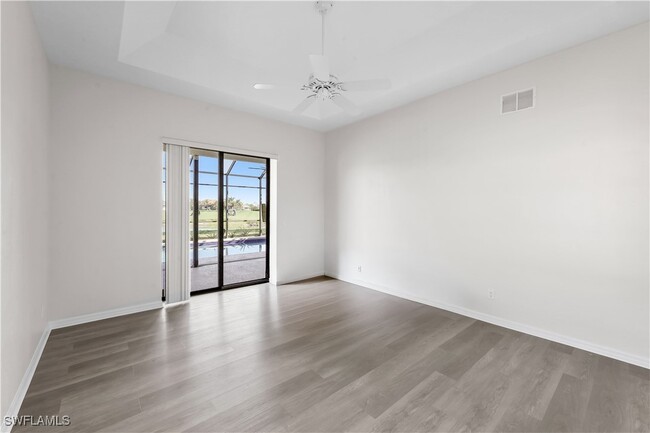 Building Photo - 18031 Greenwood Dr