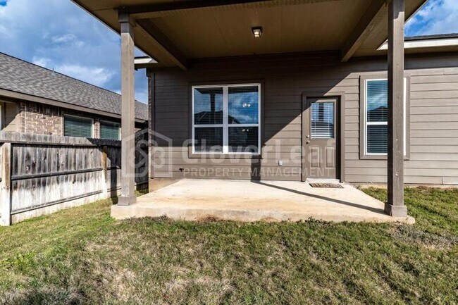 Building Photo - 6038 Akin Cir