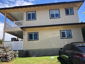 Building Photo - 5428 Kalaniana?ole Hwy