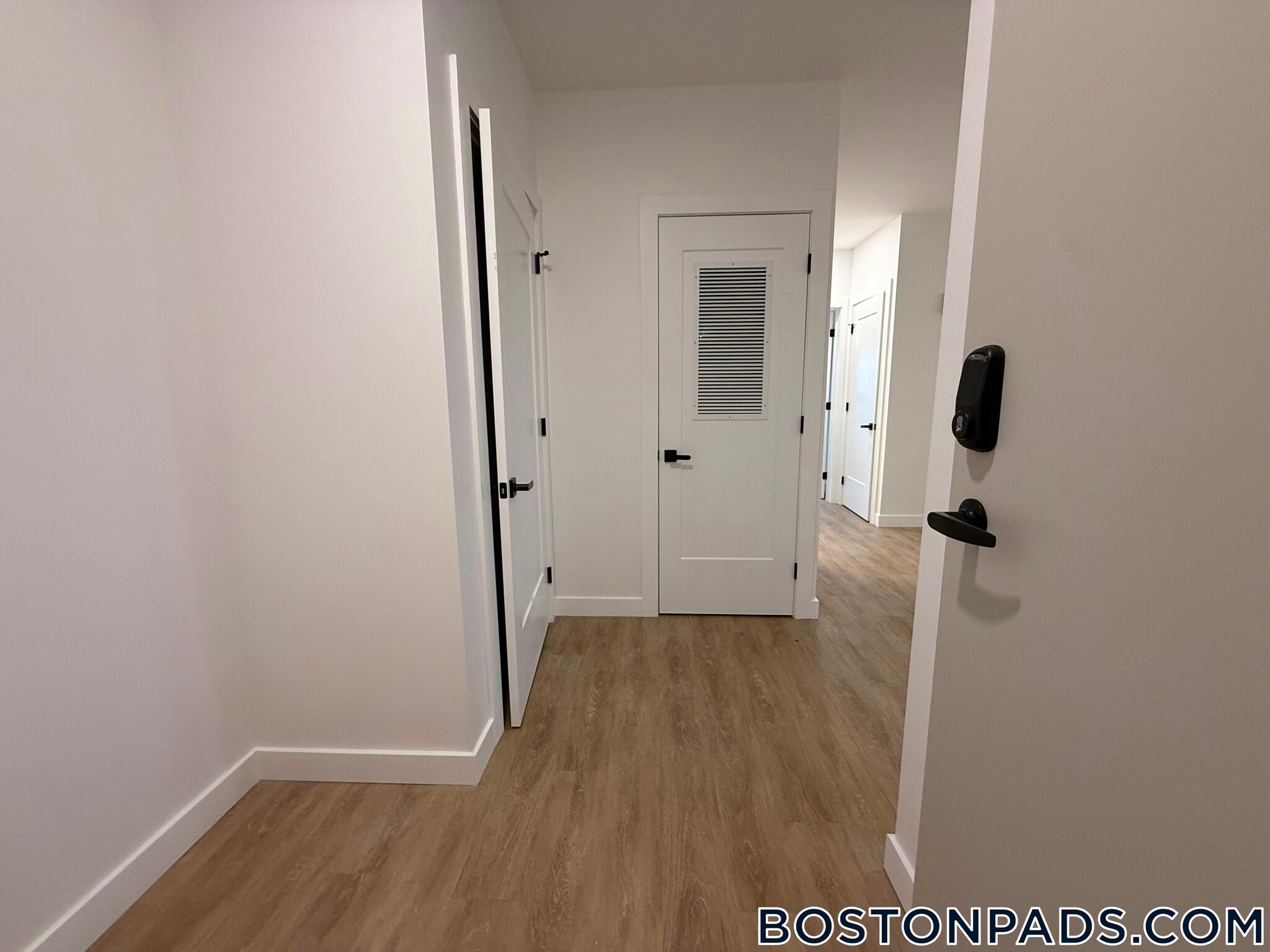 Building Photo - 199 Gardner St