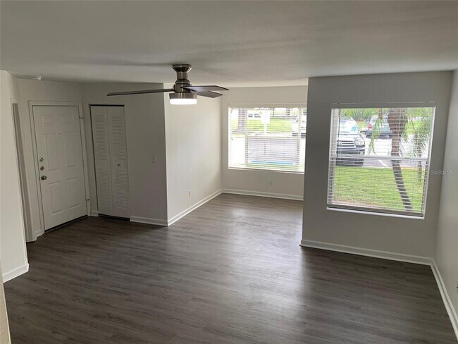 Building Photo - 4752 Walden Cir
