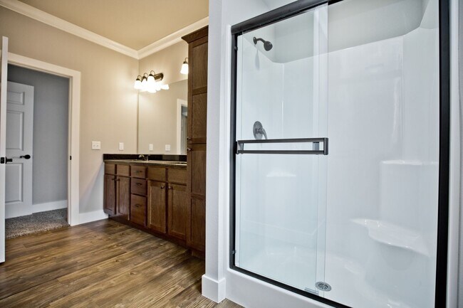 Building Photo - ***308 Alder Street***