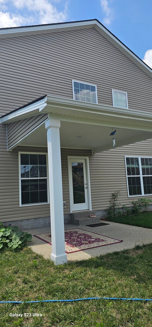 Building Photo - 11703 Parkview Pt