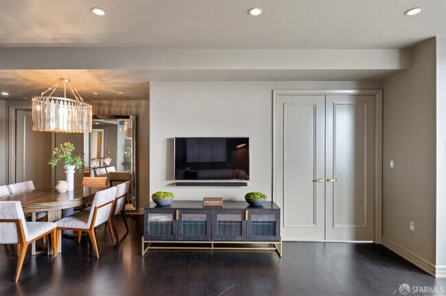 Building Photo - 765 Market St