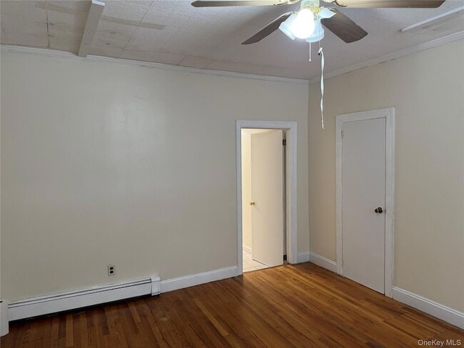 Building Photo - 189 Elm St