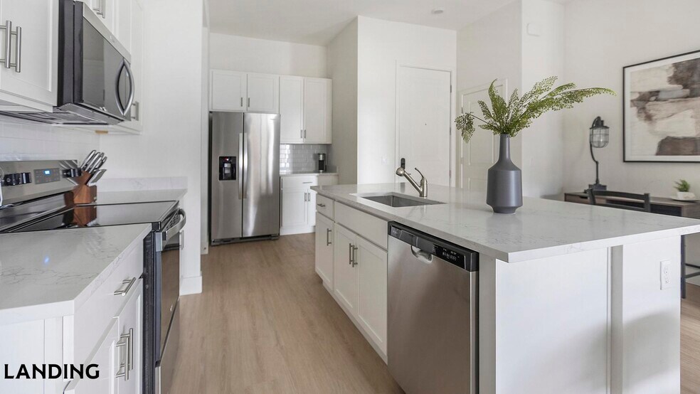 Building Photo - 5750 N La Cholla Blvd