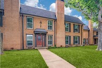 Building Photo - 7826 Meadow Park Dr