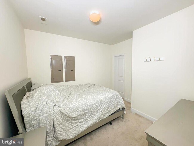 Building Photo - 7023 Sand Cherry Way