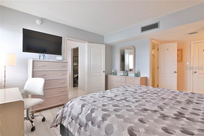 Building Photo - 1700 Benjamin Franklin Dr