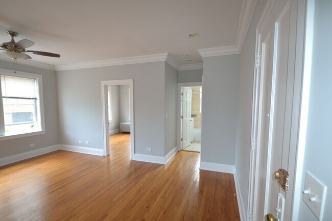 Building Photo - 4414 N Rockwell St