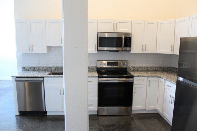 Building Photo - 410 Wellons St