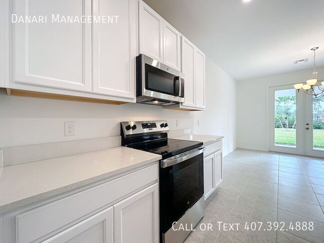 Building Photo - 1679 Meadowlark Dr